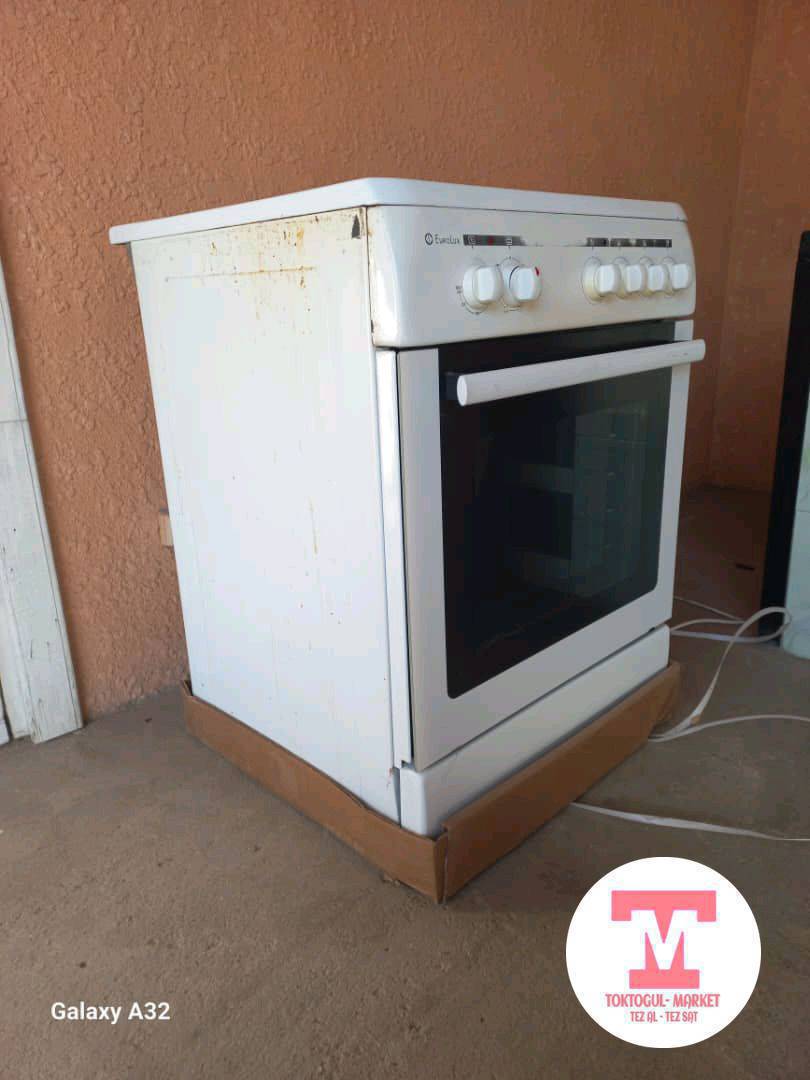 Печка сатылат
торт козу иштейт. Баасы 7000сом
0709126905