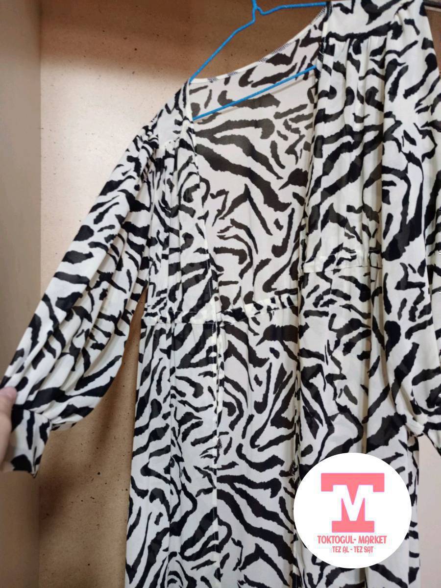 жаны бойдон сатылат
сумка сатылат жаны! 
Подарока кылсаныздар да болот.