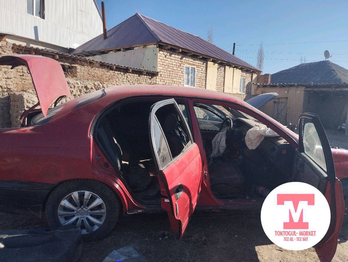 Тойота Карина е запчастька сатылат баары бар матор коробка рабочий