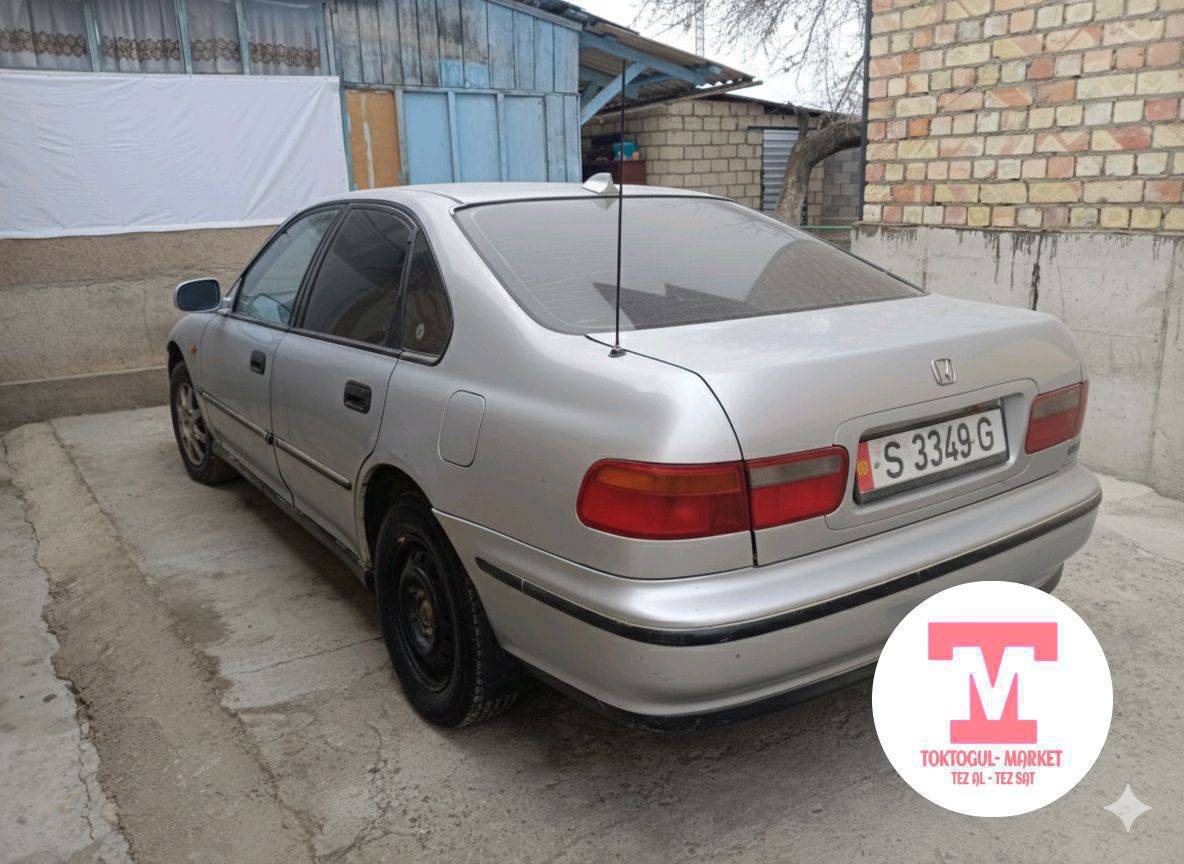 Honda Accord сатылат. 
 • Объем 2.3
 • Жылы 1997 
 • Механика 
На ходу. Надёжный машина, любой жака барат. Малга алмашуу жолдору бар.