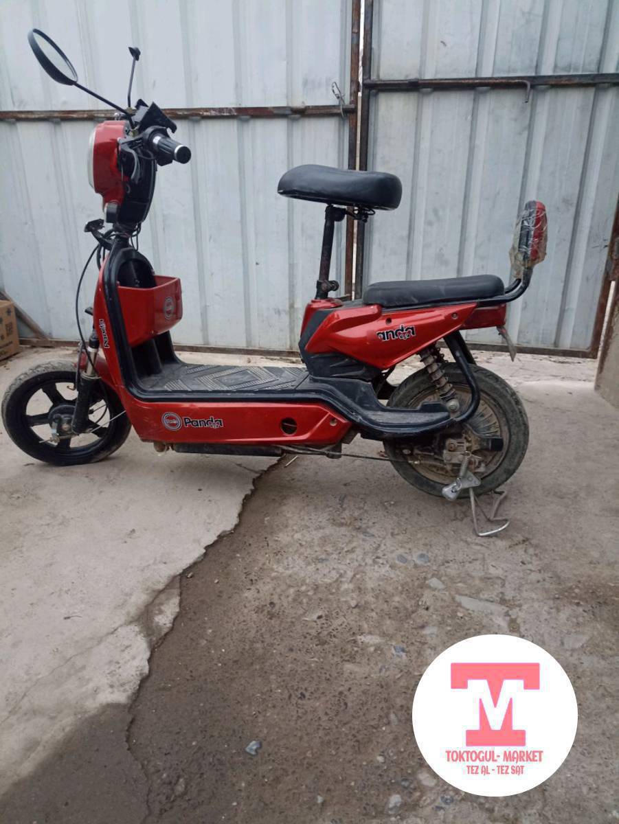 скутер сатылат 
срочна ала тургандар чалгыла