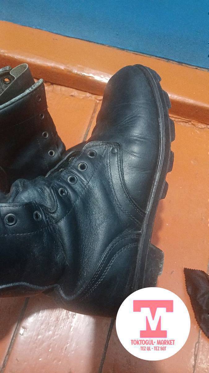 бердси сатылат абалы жакшы размер 41 басы 2500 либой сезон кийсенер болот туретский