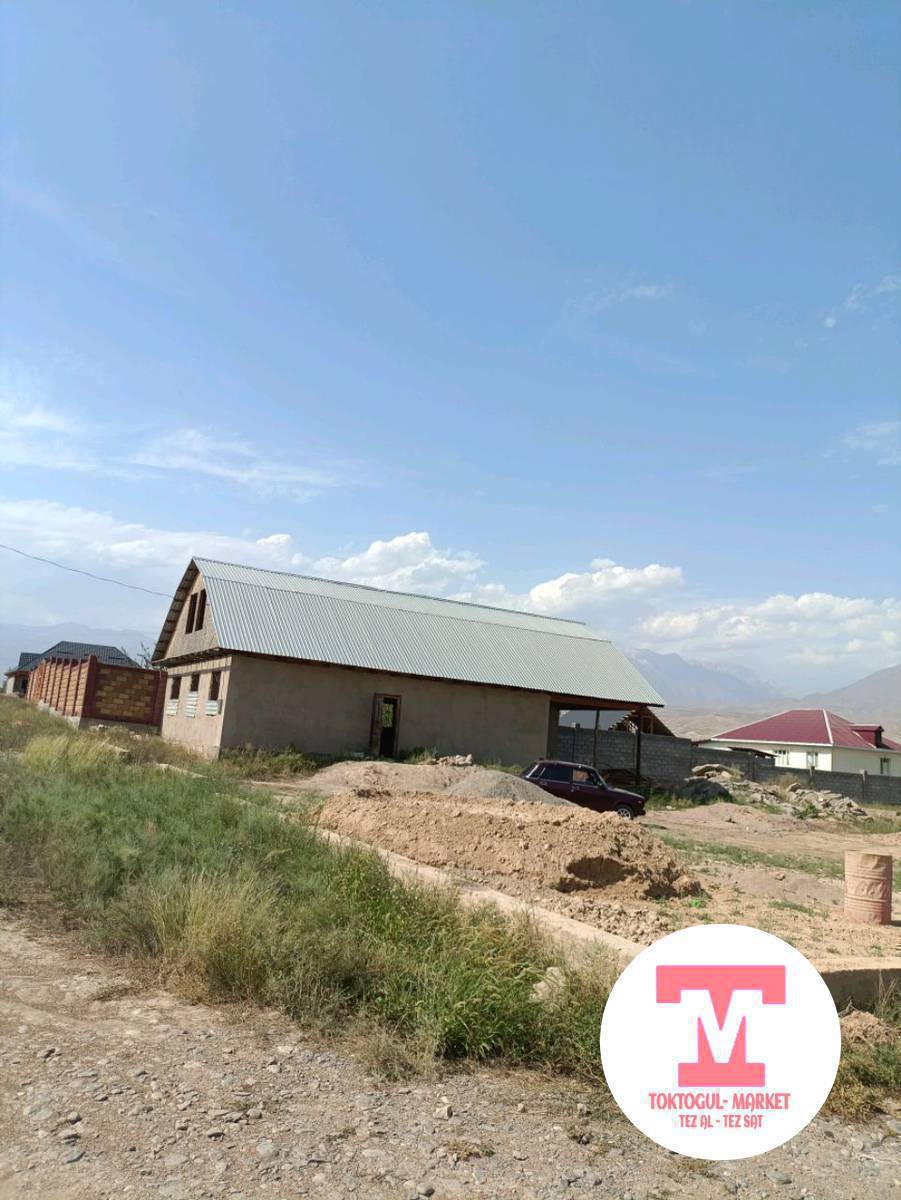 там сатылат эки участок Ак жондон тамдын размери 16/10 Ичи тышы шывалган стяжка заливка куюлган баксы 3.5 миллион