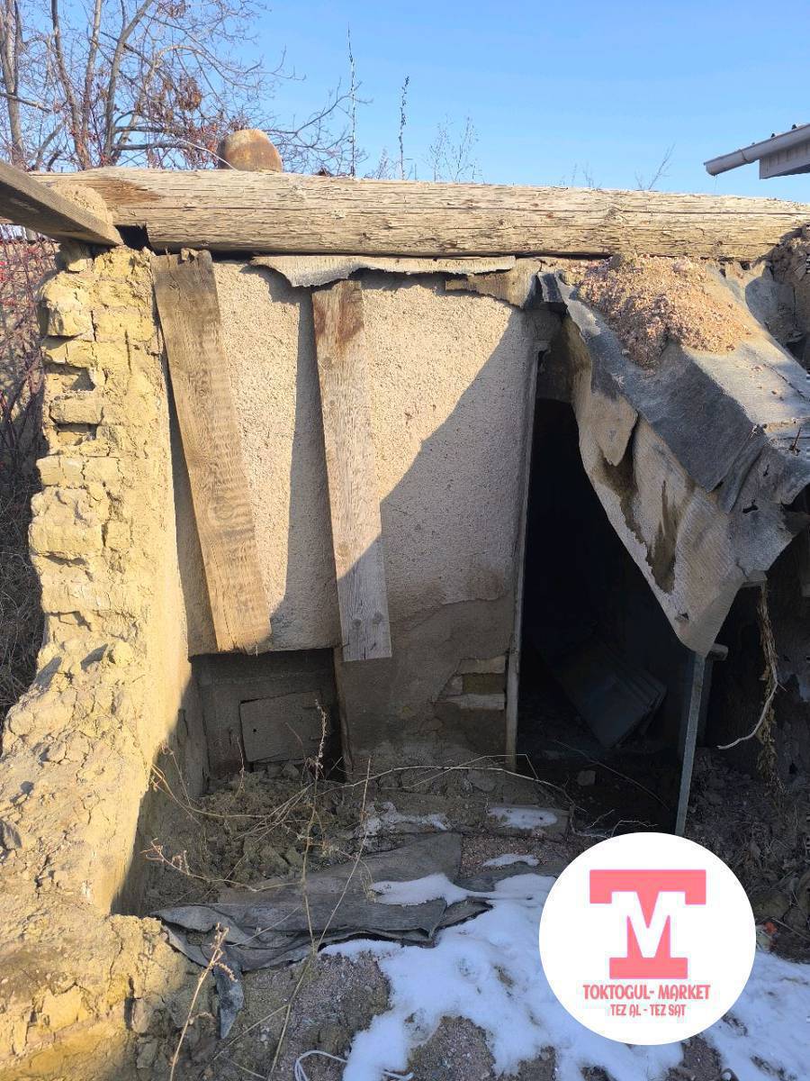 Эски сарайды бузганга балдар керек. 
Желмаян керек строй мусор ташыганга