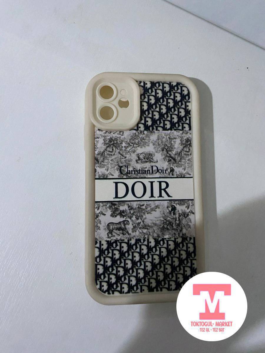 чехол сатылат для Айфон 11