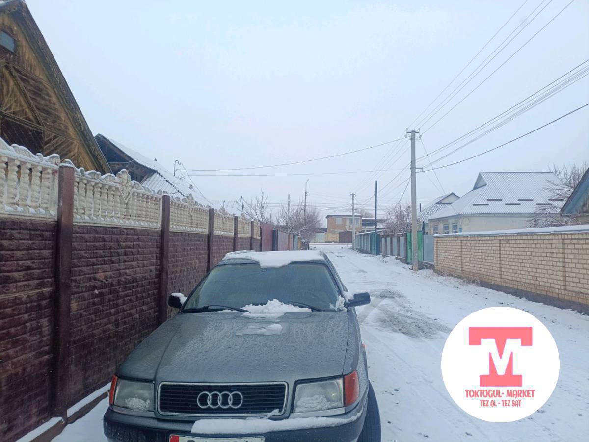 Ауди С4 год 1992.обём 2.3 абалы жакшы баасы 220000 сом