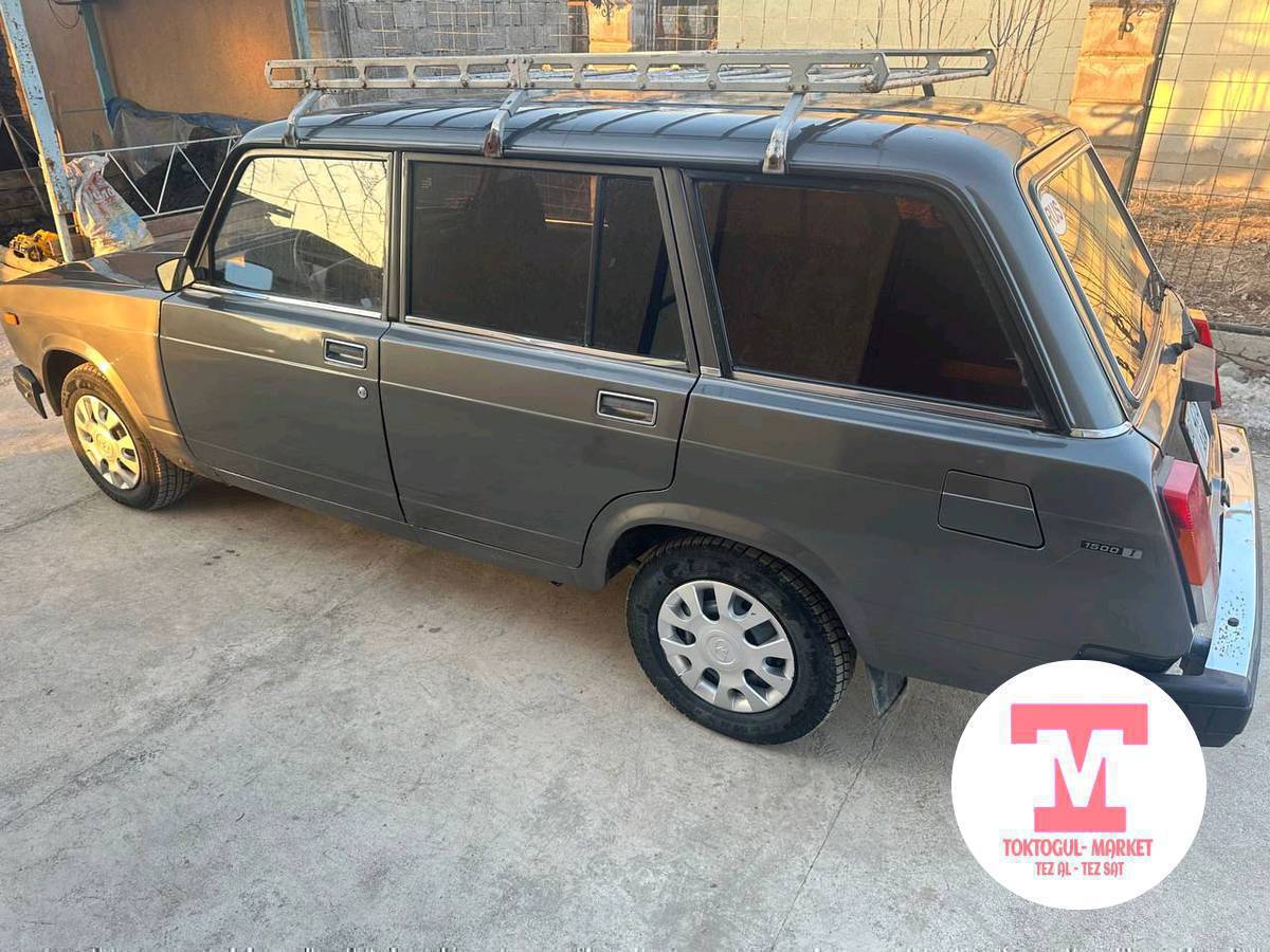 2104 сатылат 2006г 1.5 матор каробка айып жок от замены до замены май жебейт мосто ун жок 4 зимний балондо кылына турган майда чуйдо жумуштары бар 
аккумулятор жаны