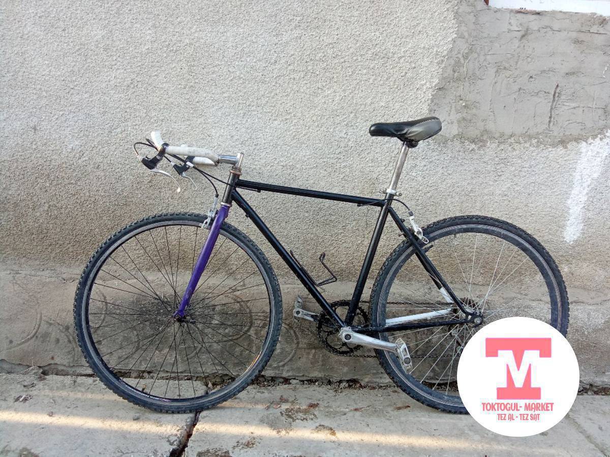 ушул шоссейный велосипед сатылат состояние идеал без вложений покрышка Лары зимний срочно сатылат