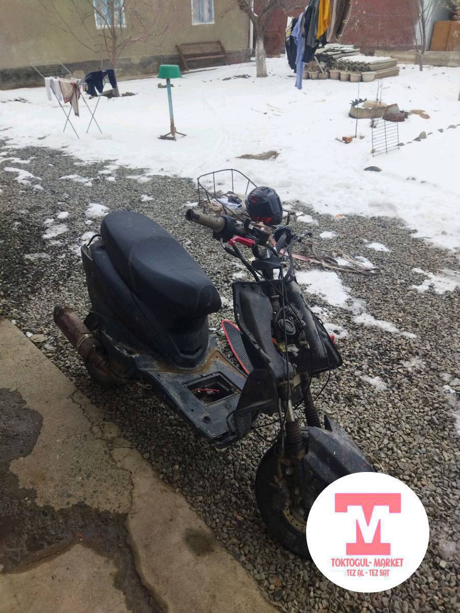 Салам алейкум жаамат скутер сатылат 165 куб на хаду бираз жазай Турган жерлери бар атак матор жакшы мордалары бар сразу Алам дегендер 10 000 берем штр