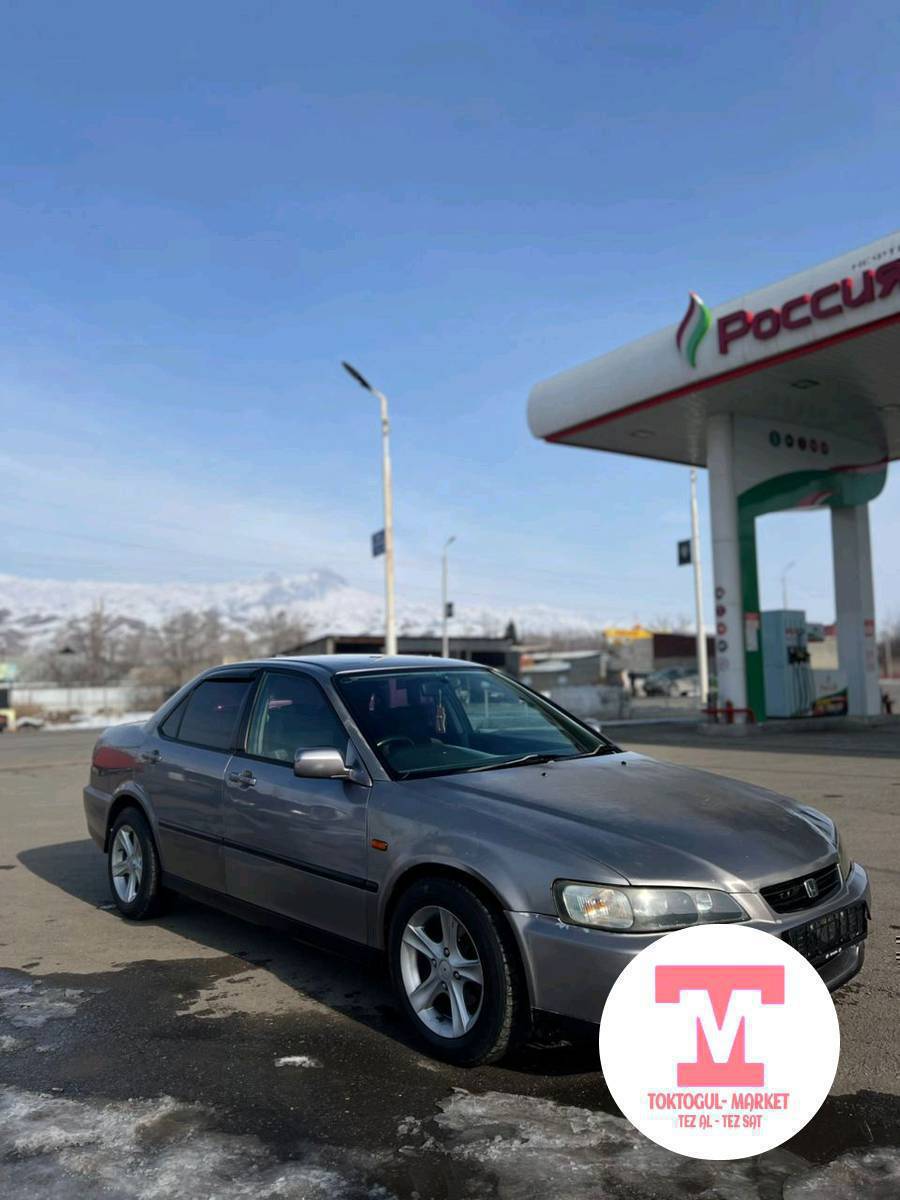 Срочный срочный ушул машина сатылат 
Ж-2002 
Об-1.8
Матор каропка ото жакшы 
машинанын абалы сонун 
кыргыз номер 
алыс жолго дайяр