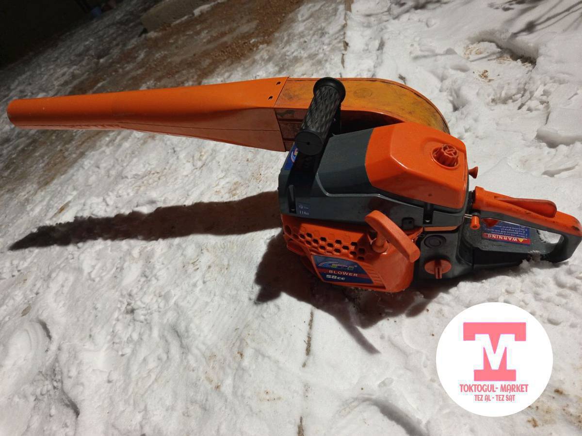 Мор тазалаган аппарат сатылат бензин менен иштейт.