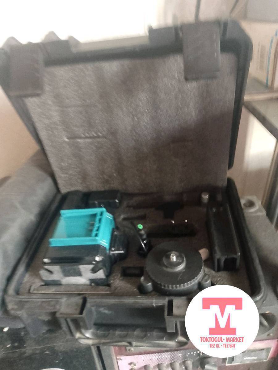 суротогулор сатылат 
бензопила 6500 болуш 5500
сварка 6000 болуш 5000
электро рубанак 4000 болуш 3500
лобзик 2500 лазер 4000 болгарка 4500 3500