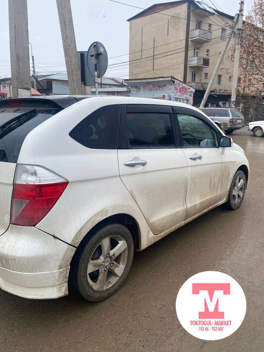 Хода Эдикс  2004ж 1.7 об