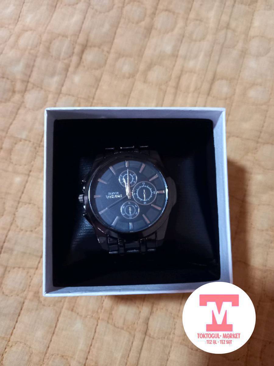 Чёрные мужские часы — строго, солидно, современно.
Идеальны на каждый день и для особых случаев.
Тушуруп берем!