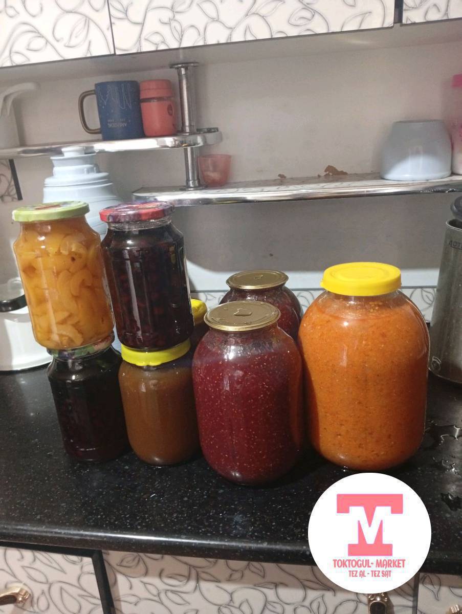 сүт 40сомдон
тоо малина -1л*350сом
өрүк -1л*200сом
өрүк повидло -1л*200сом
алча-1л*200сом
Переправа-3л*500сом