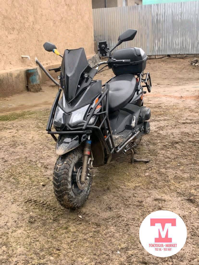 срочно сатылат пробег 2800к пробег озунуку ватсап жок мындай чалгыла