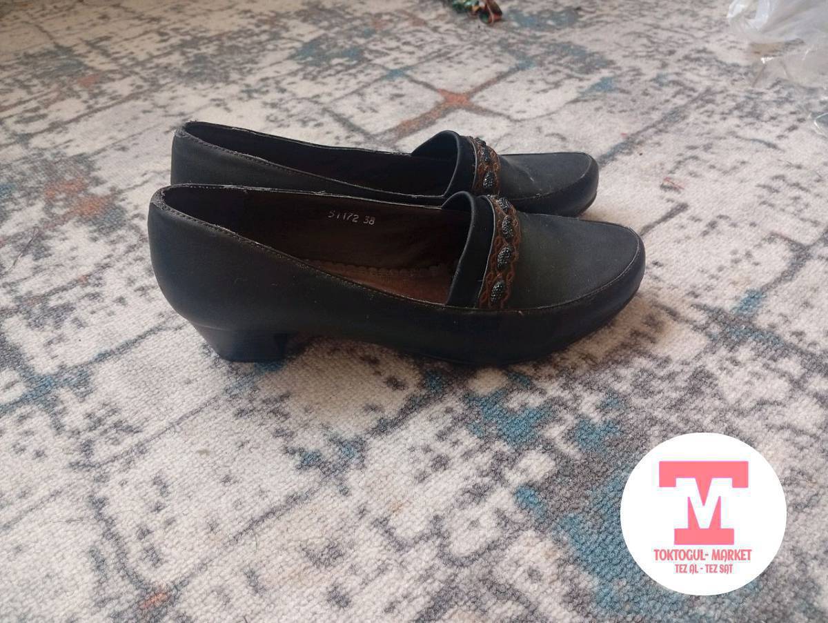 ушул бут кийимдер сатылат 38размер