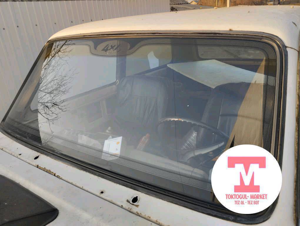 НИВАга лобовой сатылат