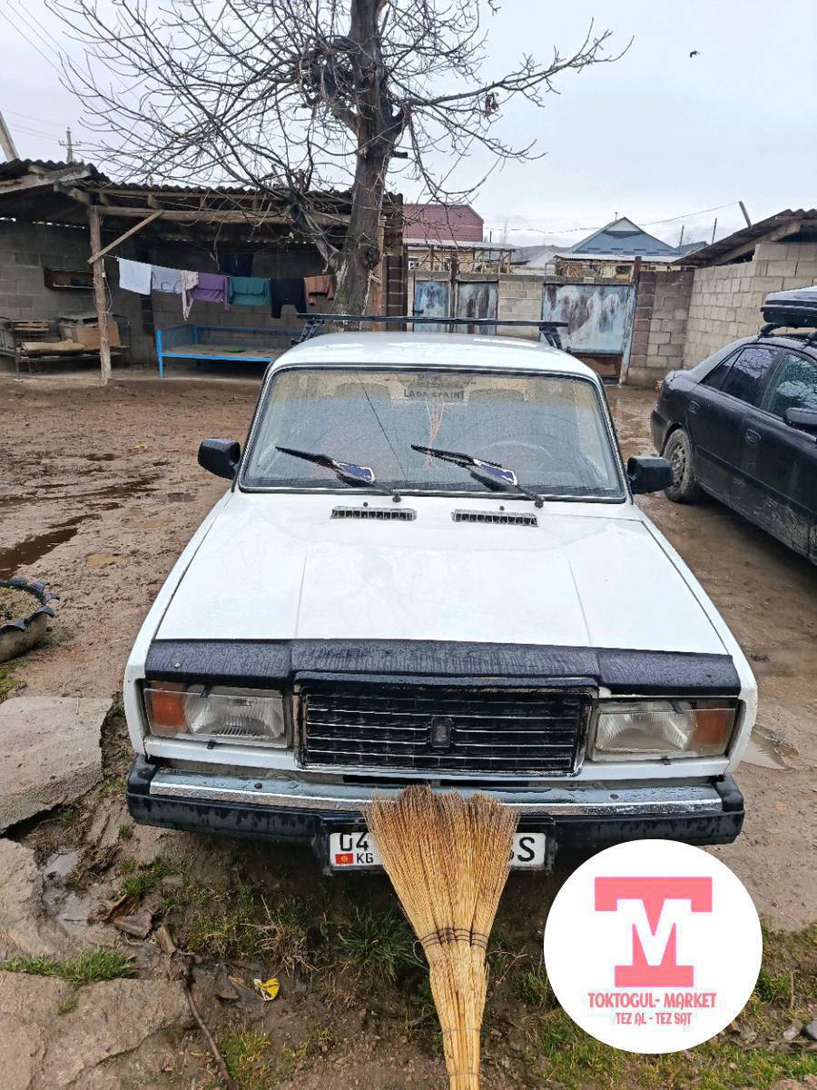 ушул 07 Ти сатылат матор тутобойт май жебейт 2004 жылы карбиратр