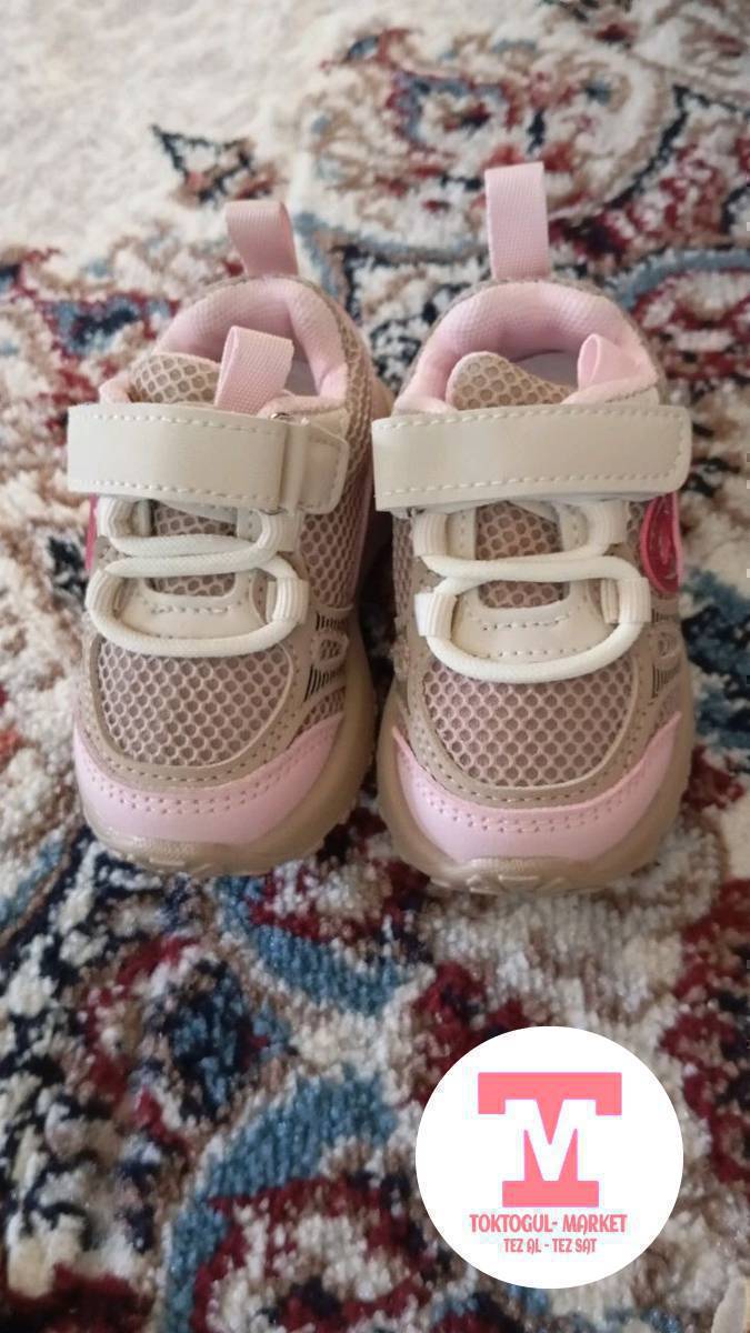 сатылат 18 размер 700 сом