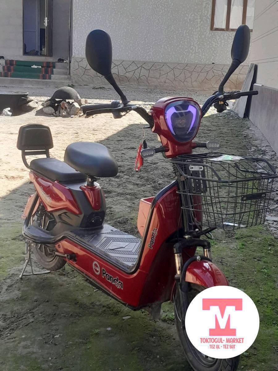 ушул скутер панда сатылат абалы  ото жакы итеши ото жакшы кеми бар