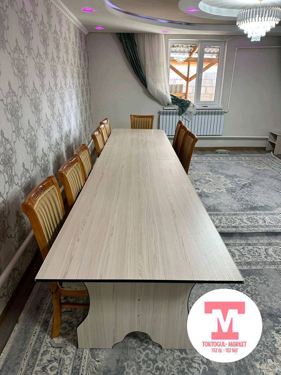 Стол стулдары менен сатылат он беш Адам батат абалы жакшы алгандарга 2 штук кресло Бекер берем