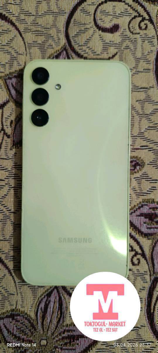 Samsung galaxy a15 
памить 128
оперетивка 4
экран оригинал 
минусы царапина 
обмен только на Iphone