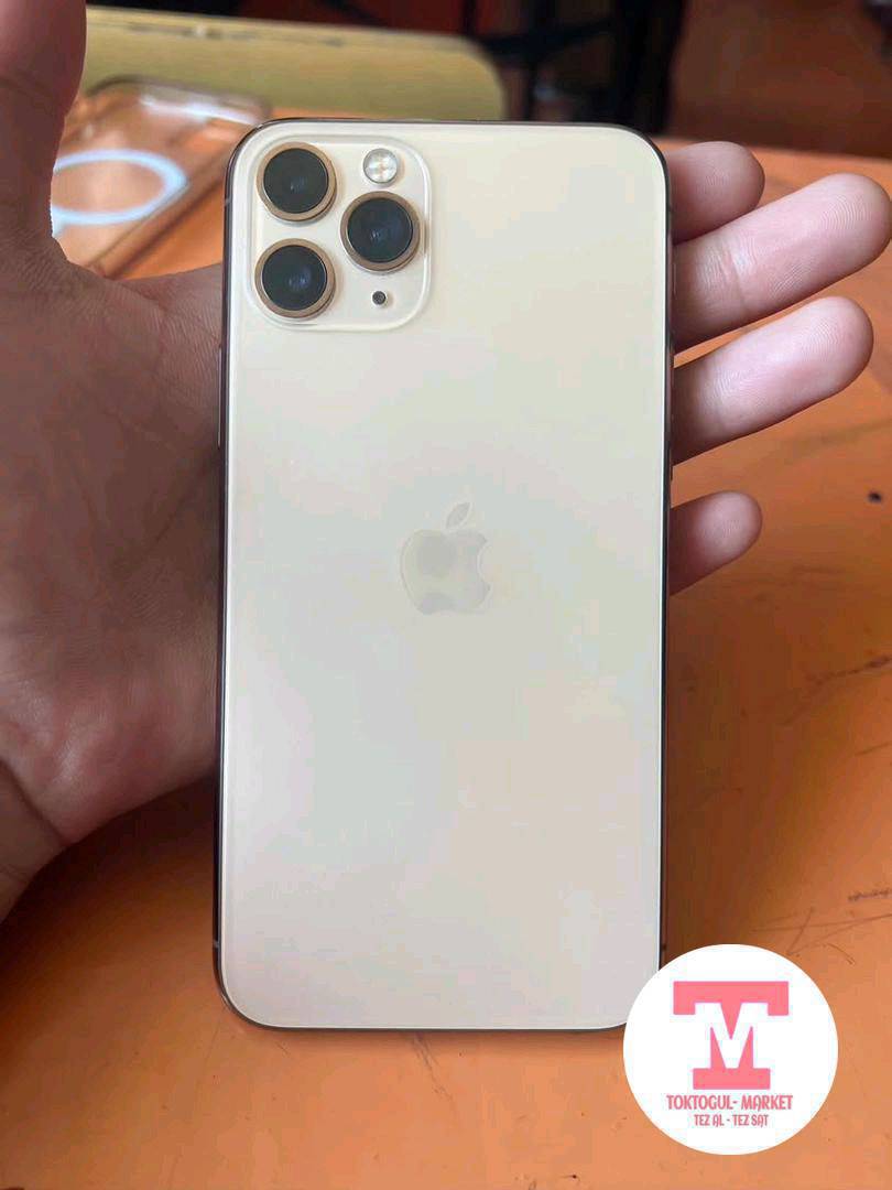 iPhone 11 Pro 
состояние отличное 
нету царапины 
не вскрытый 
память 64 
Ёмкость 71%
чехол в подарок 

обмен интересует напишите Whatsapp