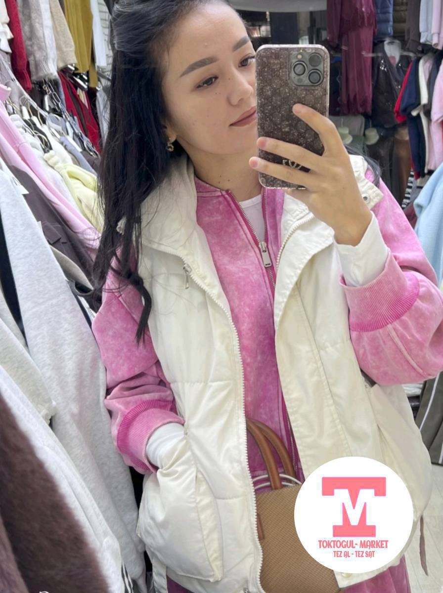Варенька двойка сатылат размер стандарт 46-48 чейин тушот жаны этикетикасы менен 2700сом ала тургандар болсо тушуп берем