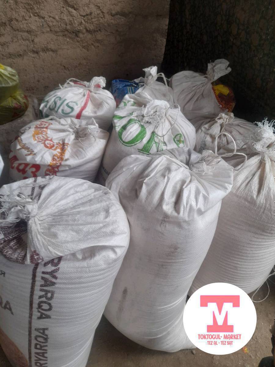 месный дарыланбаган жугору шак сатылат 9 кап бар баасы келишим баа.