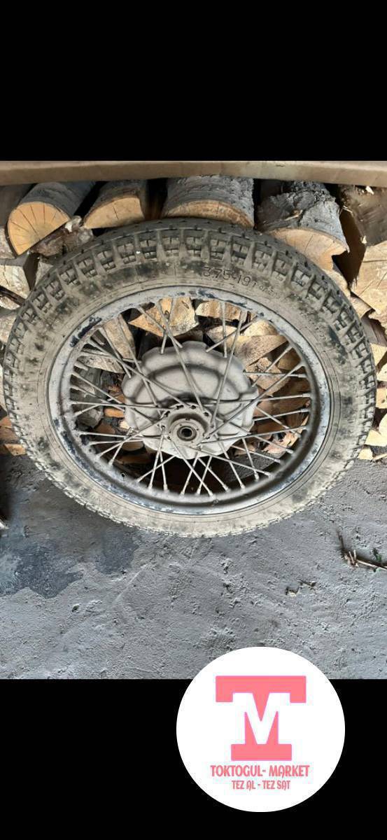 Урал мотоциклдын дөңгөлөгу сатылат
баасы 2000 сом.
Авто вулканизатор сатылат 
баасы 1000сом.